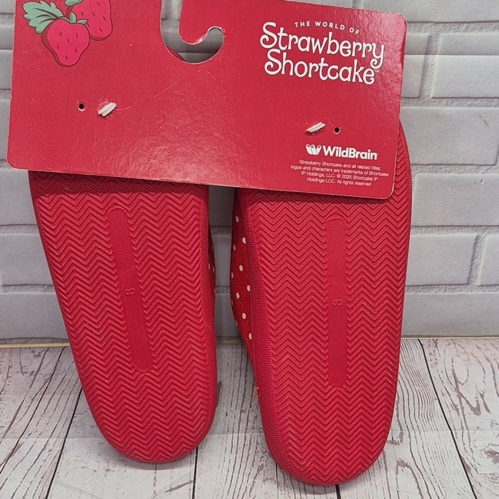 Womens Strawberry Shortcake Slippers Size 8 - NWT - Textured Sole- Red - NEW - Picture 7 of 8